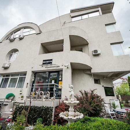 Hotel Jolie Apartments 加拉茨 外观 照片