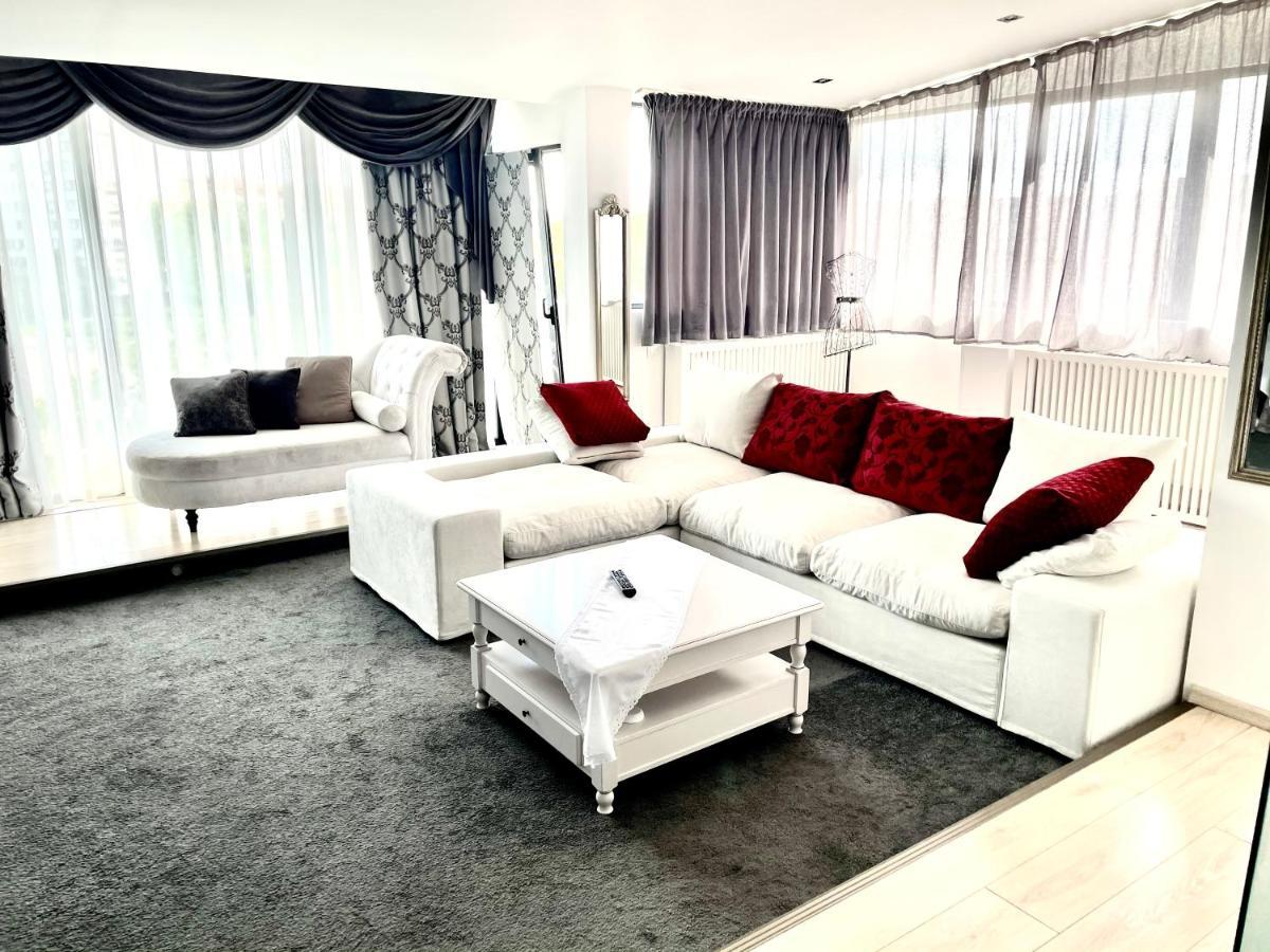 Hotel Jolie Apartments 加拉茨 外观 照片