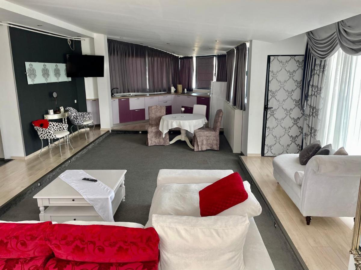 Hotel Jolie Apartments 加拉茨 外观 照片