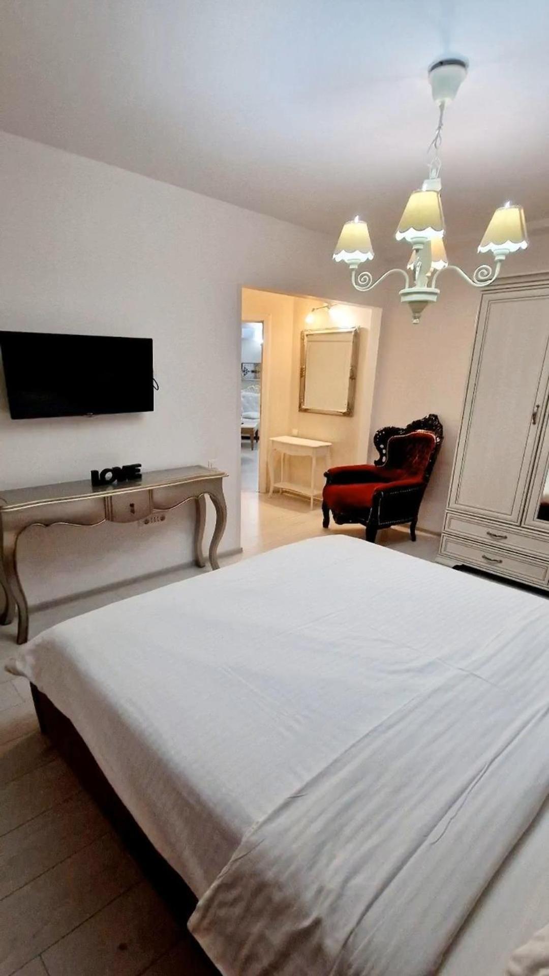 Hotel Jolie Apartments 加拉茨 外观 照片