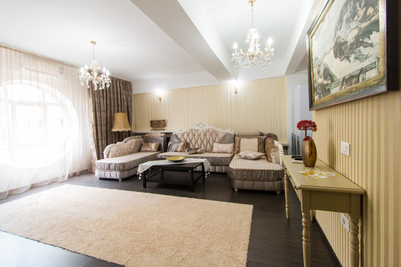 Hotel Jolie Apartments 加拉茨 外观 照片