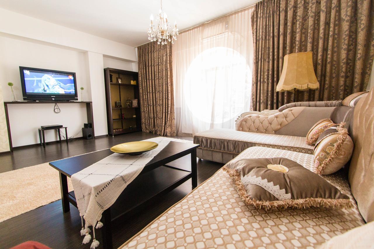Hotel Jolie Apartments 加拉茨 外观 照片