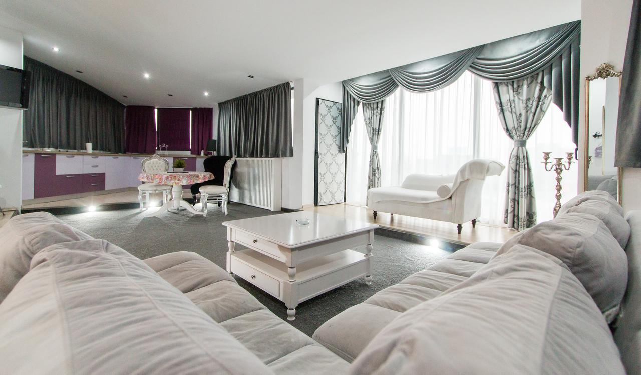 Hotel Jolie Apartments 加拉茨 外观 照片