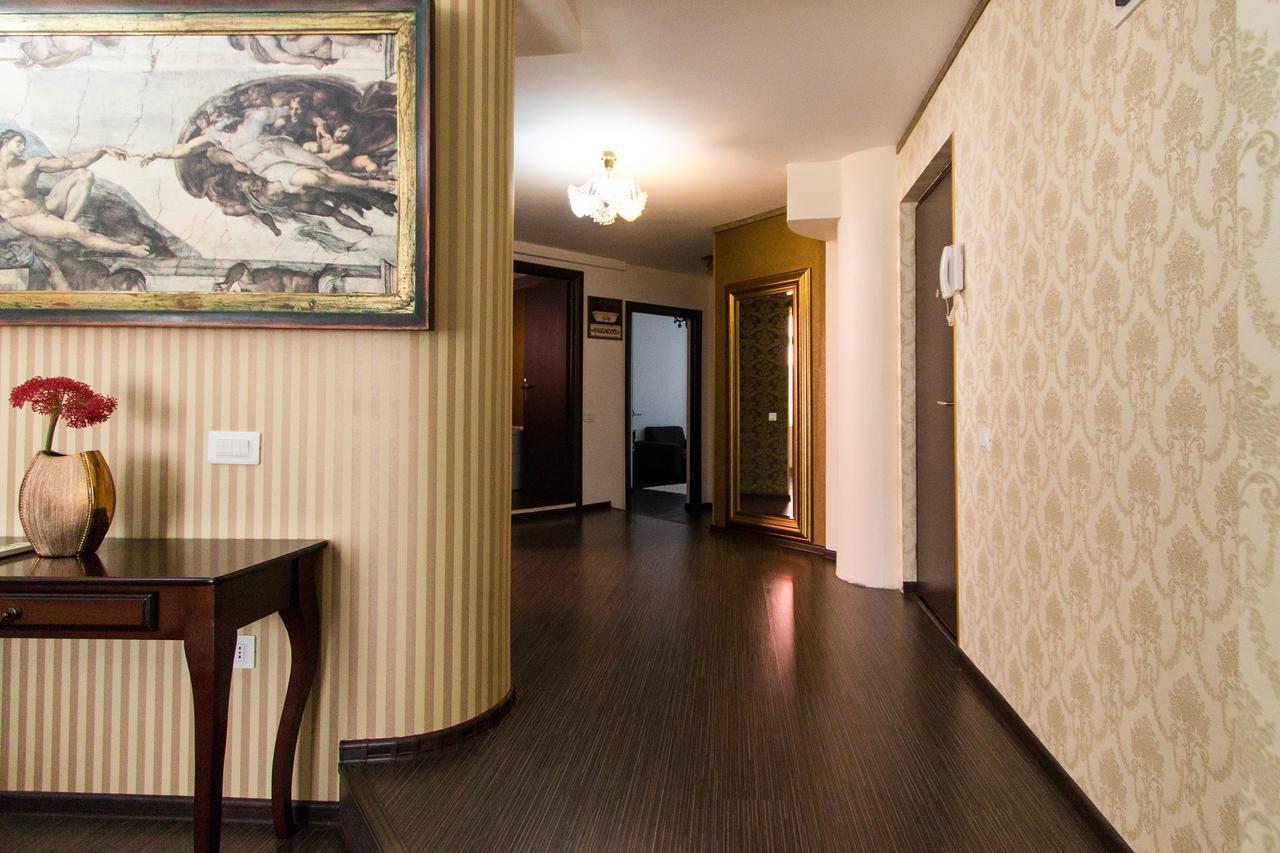 Hotel Jolie Apartments 加拉茨 外观 照片