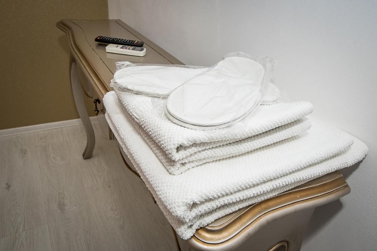 Hotel Jolie Apartments 加拉茨 外观 照片